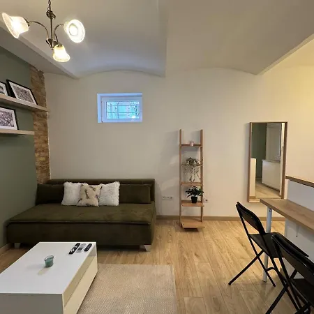 V17 Duplex At Westend Mall Apartament