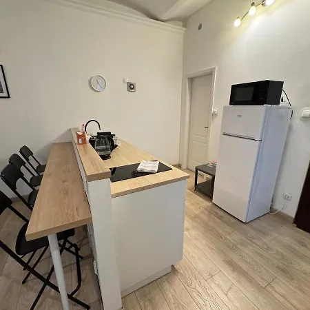 V17 Duplex At Westend Mall *