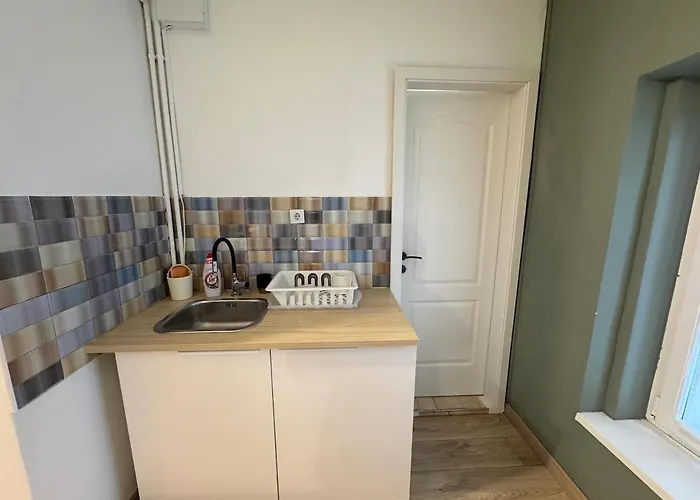 V17 Duplex At Westend Mall