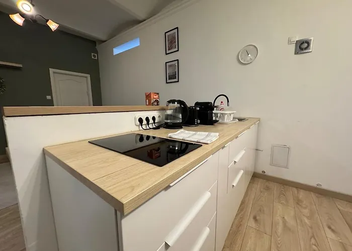 Lägenhet V17 Duplex At Westend Mall